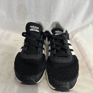 Adidas Kids Black & White Cloudfoam Sneakers | 4.5